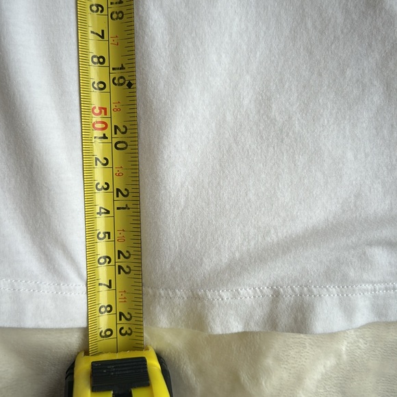 Aritzia T-shirt, size 2X small - Picture 4 of 7